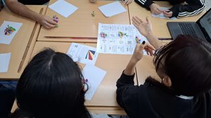 Verdad, bulo… y ahora ¿qué? Herramientas para analizar, deliberar y decidir sobre el clima en el aula